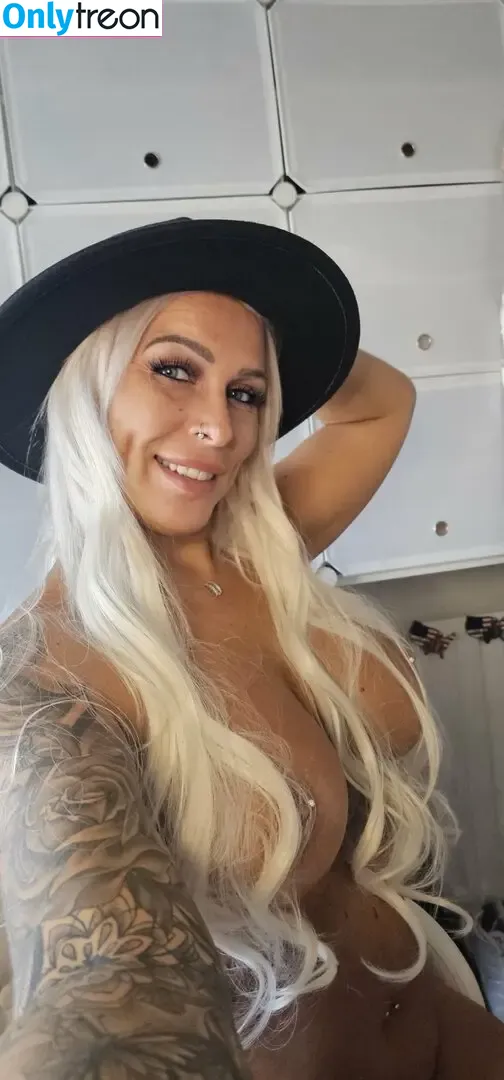brithotwife nude photo #0004 (brit_hotwife)