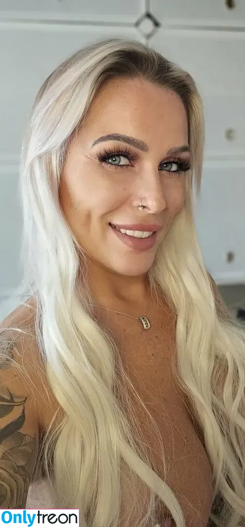 brithotwife nude photo #0006 (brit_hotwife)