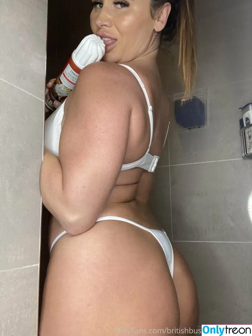 britishbustybrunettemilf nude photo #0049 (britishbustybrunettemilf)