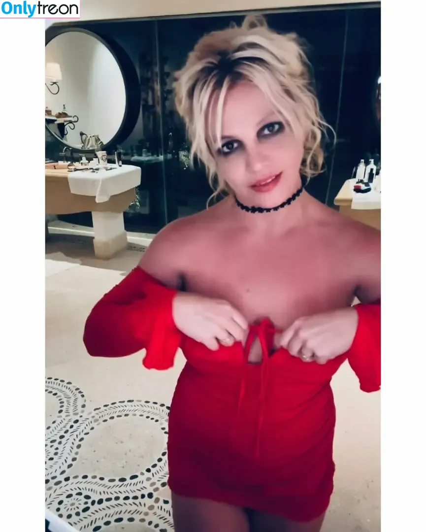 Britney Spears голая photo #3422 (britneyspears / xoxobritneyj)