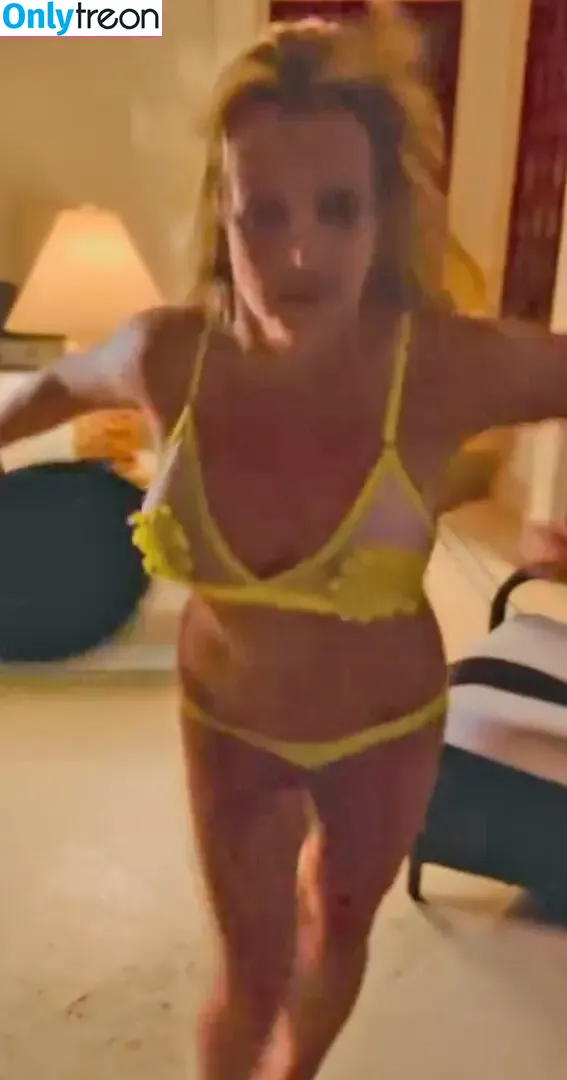 Britney Spears nude photo #3817 (britneyspears / xoxobritneyj)