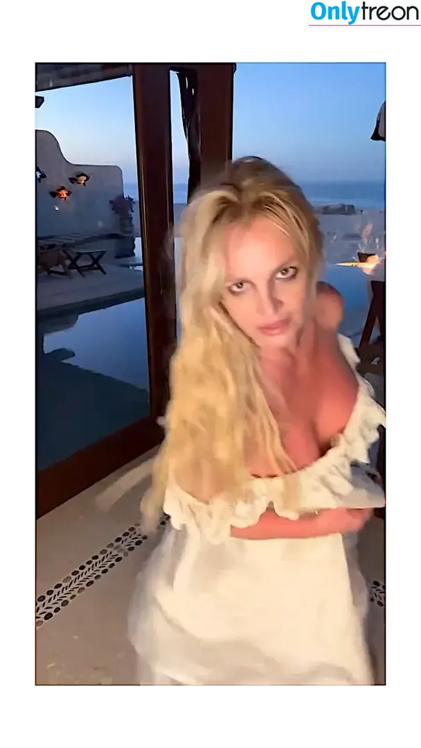 Britney Spears голая photo #3858 (britneyspears / xoxobritneyj)