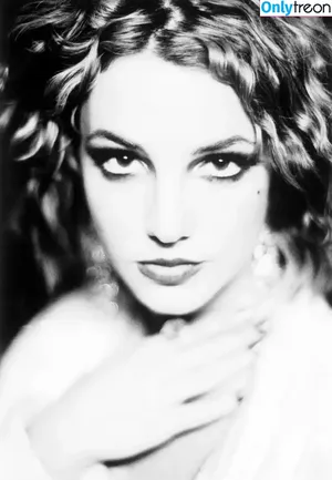Britney Spears / britneyspears / xoxobritneyj nude photo #4455