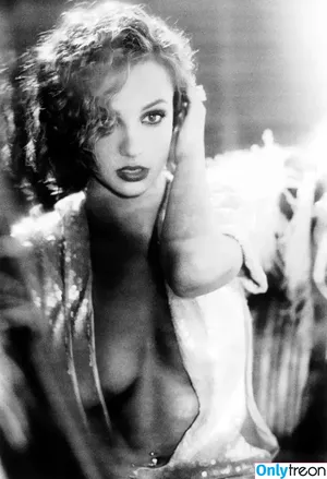 Britney Spears / britneyspears / xoxobritneyj nude photo #4457