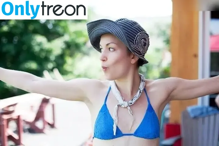 Britt Lower nude photo #0008 (brittle)