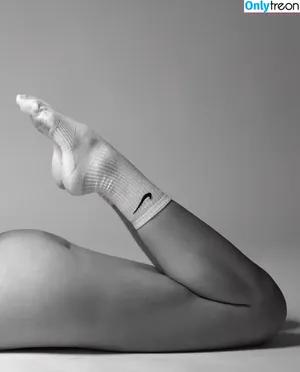 Britt Van Der Boon / brittvdboon / dafnevanderboon nude photo #0004