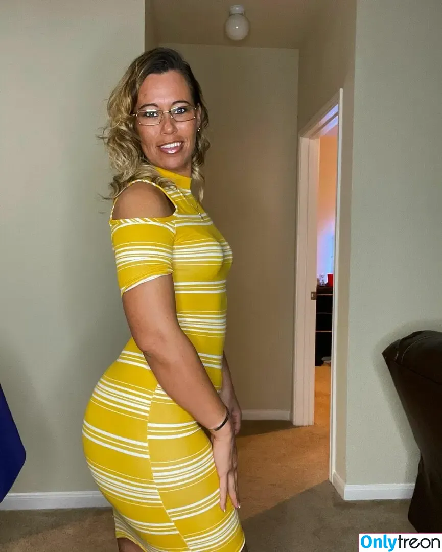 Brittany Lockridge nude photo #0003 (Queenlock1989)