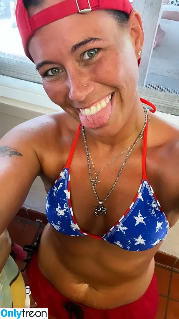 Brittany Lockridge nude photo #0009 (Queenlock1989)