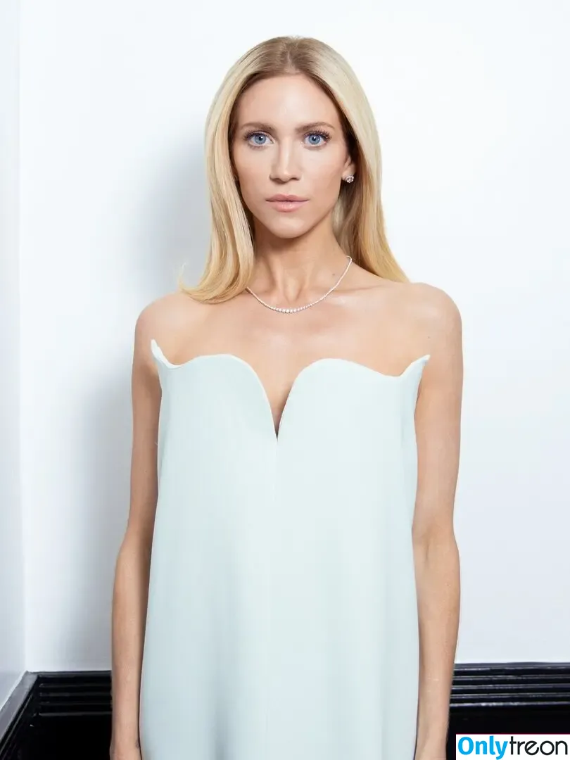 Brittany Snow голая photo #0233 (brittanysnow)