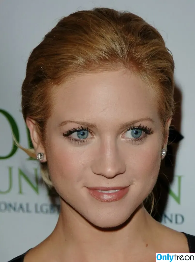 Brittany Snow nude photo #0237 (brittanysnow)