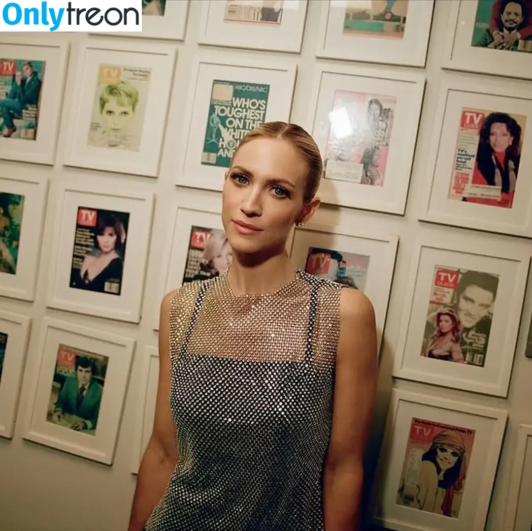 Brittany Snow голая photo #0258 (brittanysnow)