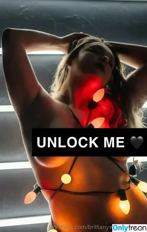 brittanywolfebabygirl / beanibaby33 фото голая #0045