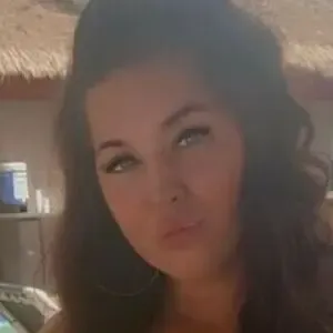 brittneyb98 / xoxo_goldennbabbbii nude photo #0003