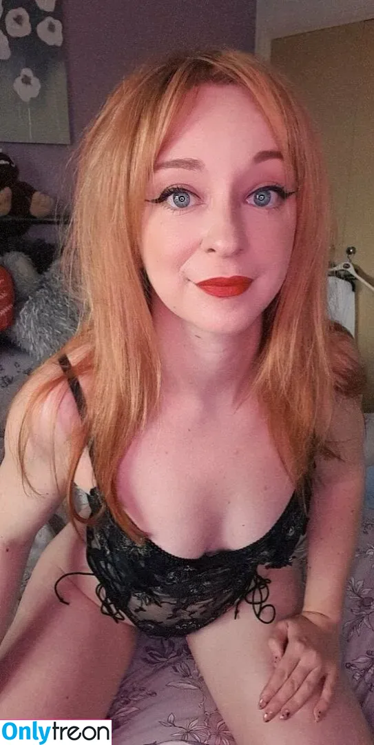 Bronnylovesyou nude photo #0031 (racy_red / racy_red7 / viioletskys)
