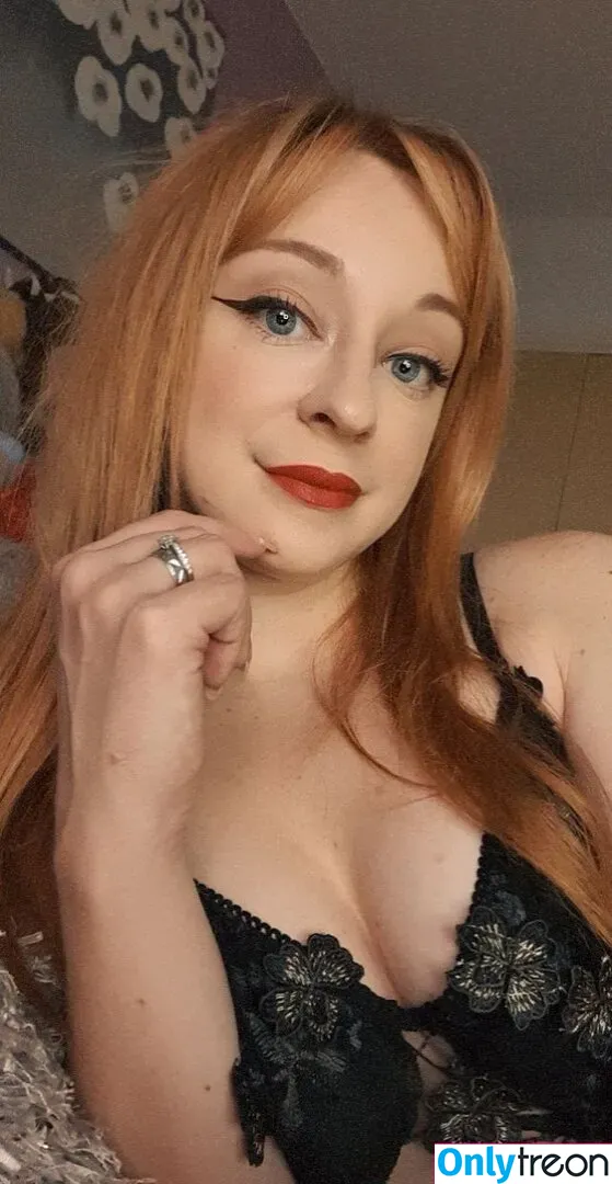 Bronnylovesyou nude photo #0032 (racy_red / racy_red7 / viioletskys)