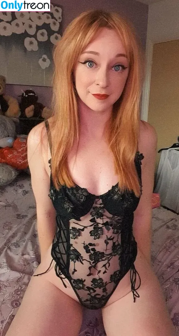 Bronnylovesyou nude photo #0035 (racy_red / racy_red7 / viioletskys)