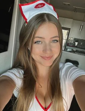 BrookeBlond / mileyfallon фото голая #0006