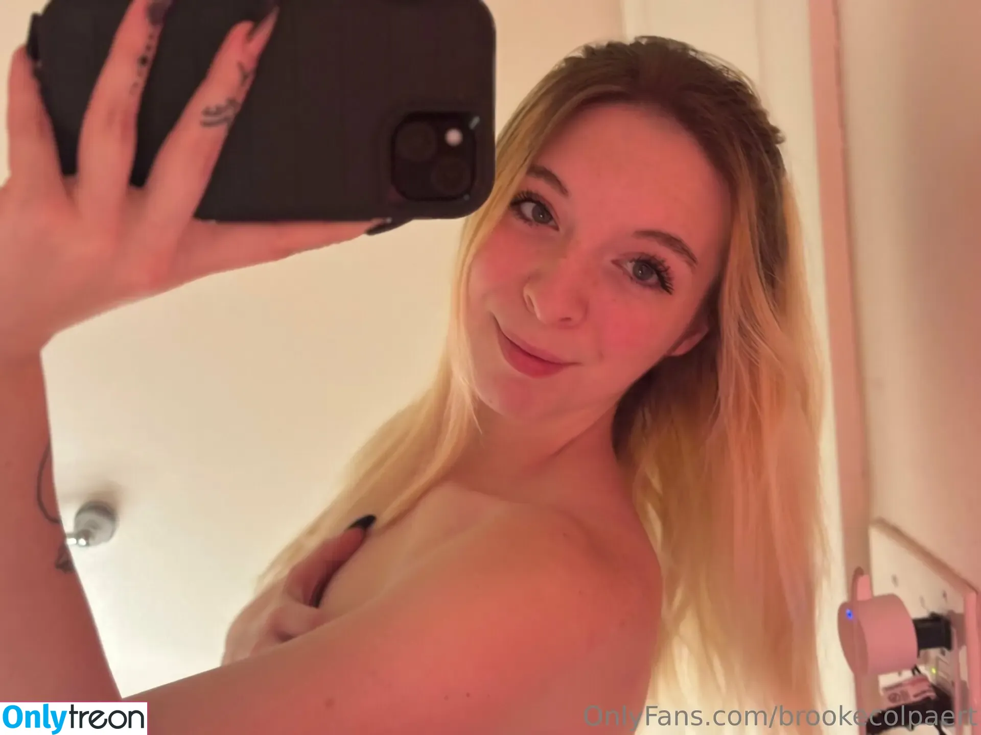 brookecolpaert голая photo #0015 (brookyyyxo)