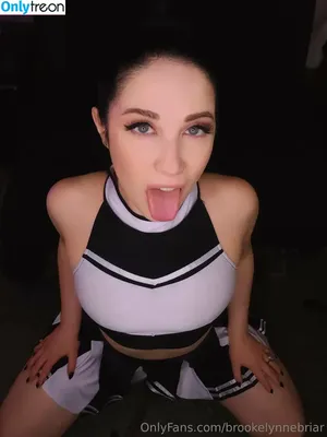 brookelynnebriar / missbrooke_lyn nude photo #0037