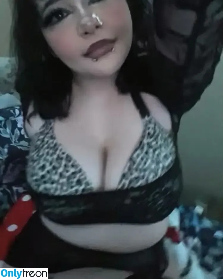 Brookie.eee nude photo #0004 (brookie.eee0 / hellobrookie)
