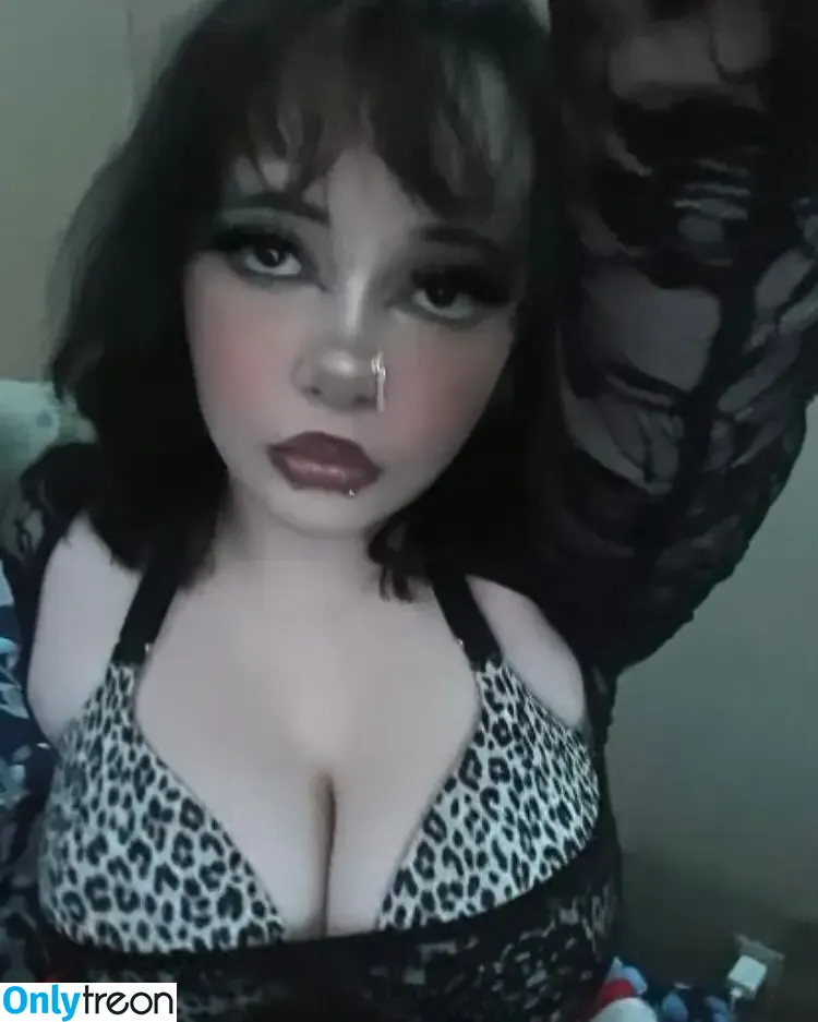 Brookie.eee nude photo #0005 (brookie.eee0 / hellobrookie)