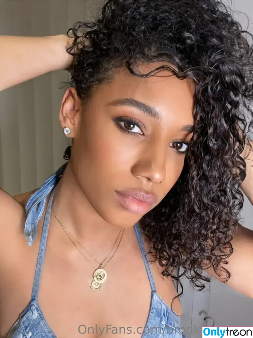 Brookliyn Wren голая photo #0103 (UFC Ring Girl / brookliyn_wren / helloBROOKLIYN)