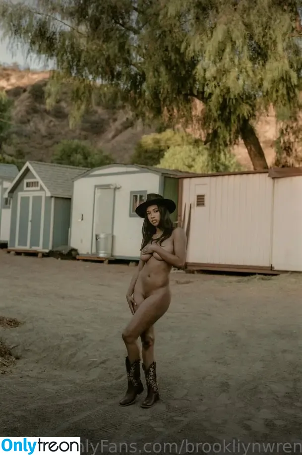 Brookliyn Wren голая photo #0184 (UFC Ring Girl / brookliyn_wren / helloBROOKLIYN)
