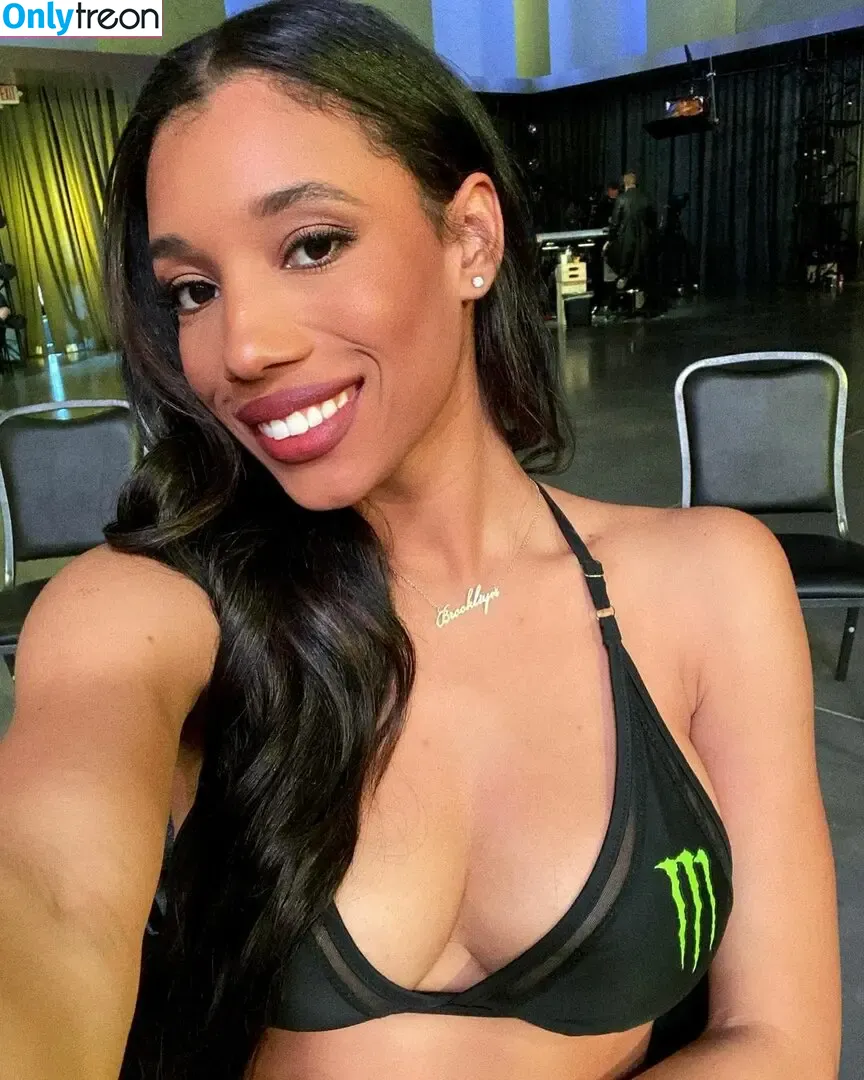 Brookliyn Wren голая photo #0337 (UFC Ring Girl / brookliyn_wren / helloBROOKLIYN)