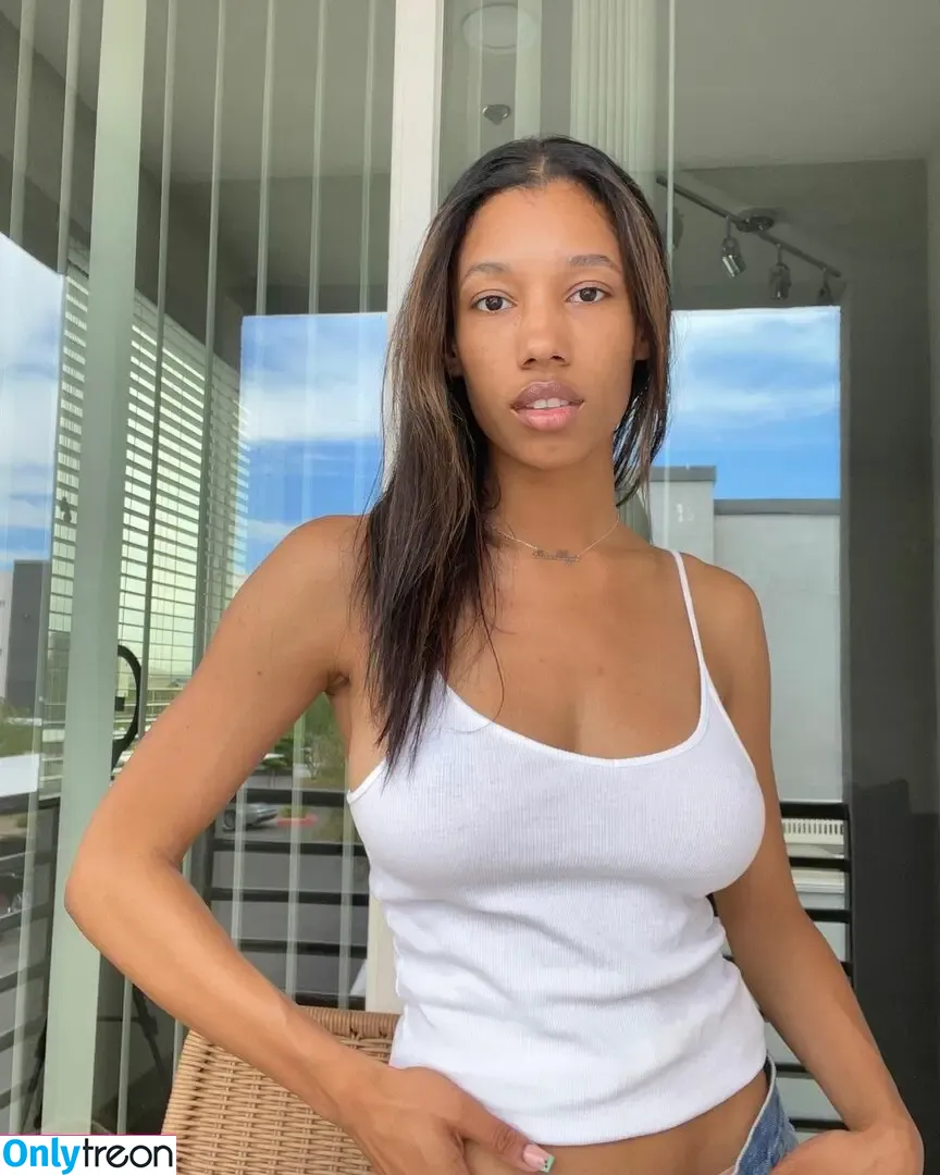 Brookliyn Wren nude photo #0376 (UFC Ring Girl / brookliyn_wren / helloBROOKLIYN)