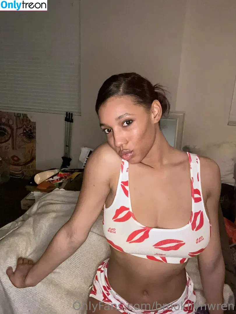 Brookliyn Wren nude photo #0481 (UFC Ring Girl / brookliyn_wren / helloBROOKLIYN)
