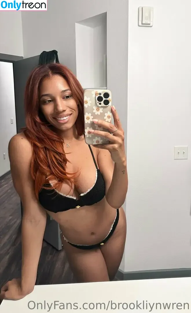 Brookliyn Wren nude photo #0628 (UFC Ring Girl / brookliyn_wren / helloBROOKLIYN)