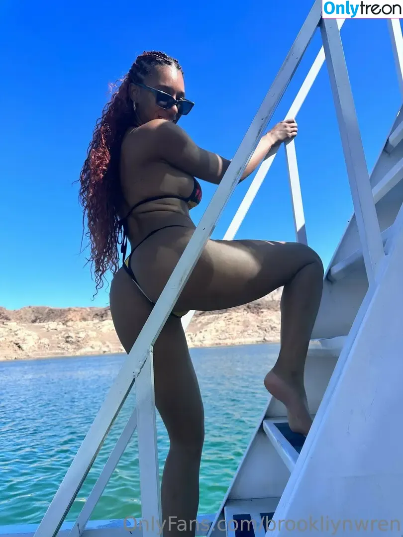 Brookliyn Wren голая photo #0680 (UFC Ring Girl / brookliyn_wren / brookliynwren / helloBROOKLIYN)