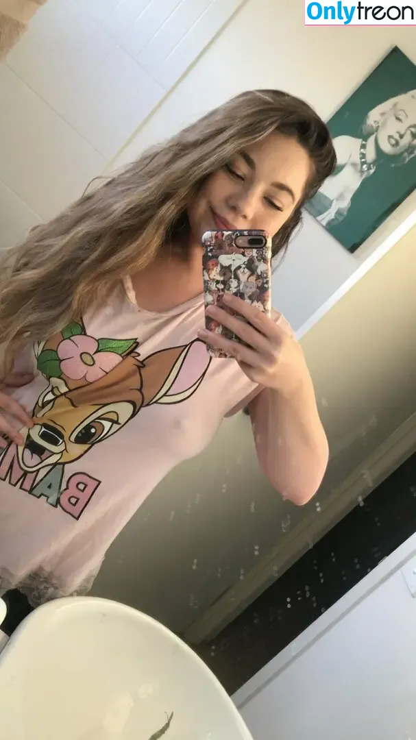 Brooklyn nude photo #0118 (brooklyn_figley / brooklynfigley)