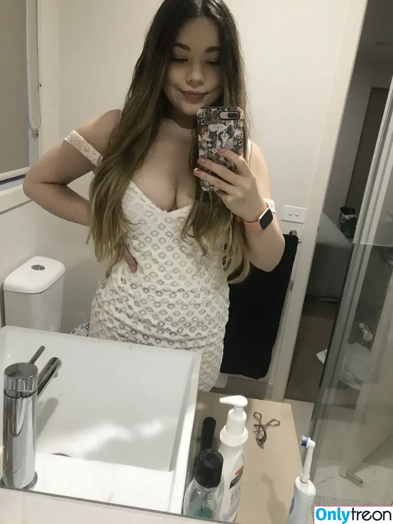 Brooklyn nude photo #0129 (brooklyn_figley / brooklynfigley)