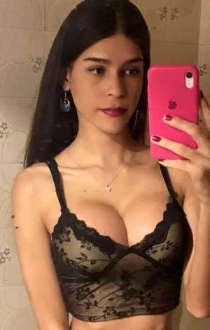 Bruna Fernandes / Brun4ferTS / brunafernanndess / brunaffernandes nude photo #0003