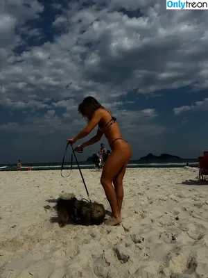 Bruna Griphao / brunagriphaoo nude photo #0996