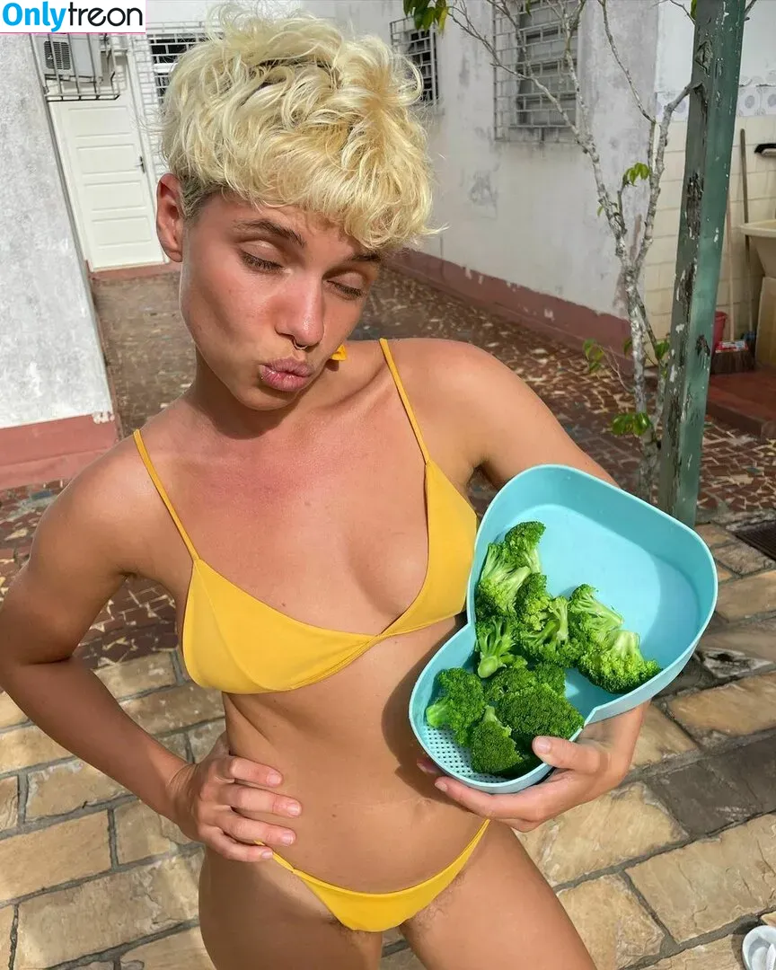 Bruna Linzmeyer голая photo #0003 (brunalinzmeyer)
