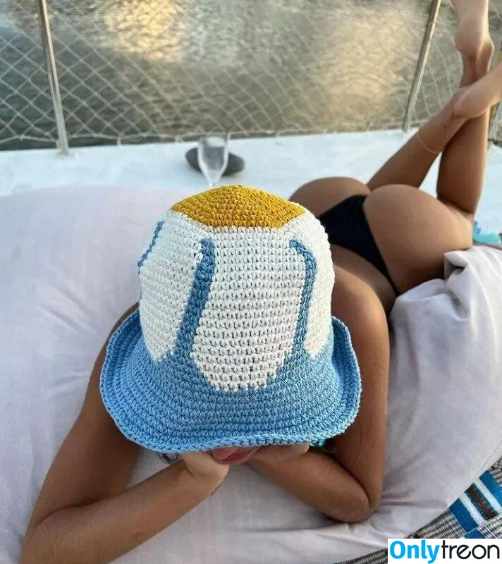 Bruna Marquezine голая photo #0559 (brumarquezine / brunamarquezine)