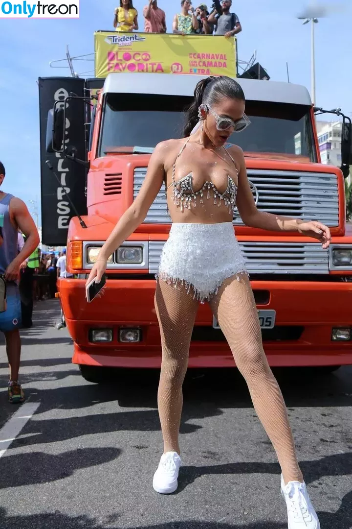 Bruna Marquezine голая photo #0584 (brumarquezine / brunamarquezine)