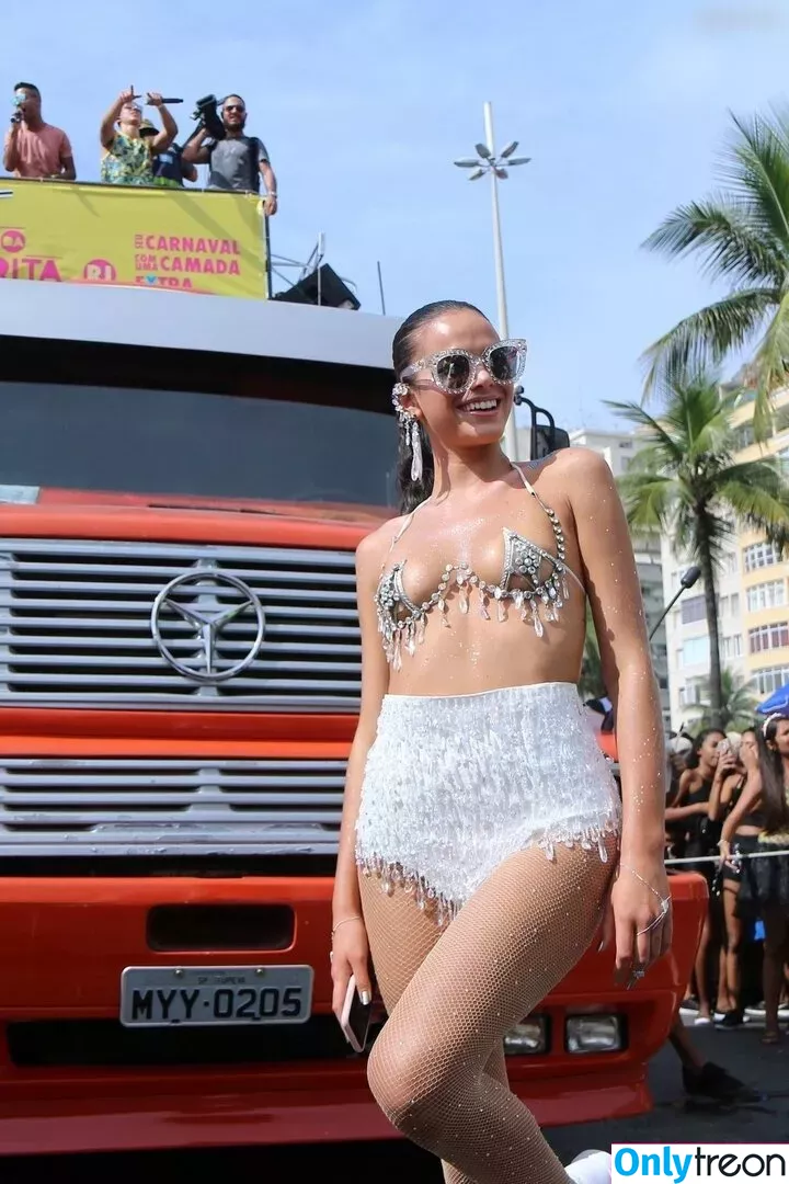 Bruna Marquezine голая photo #0591 (brumarquezine / brunamarquezine)