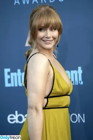 Bryce Dallas Howard / brycedhoward nude photo #0903