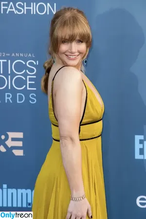 Bryce Dallas Howard / brycedhoward nude photo #0905