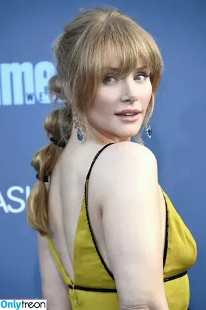 Bryce Dallas Howard / brycedhoward nude photo #0914