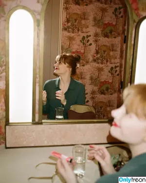 Bryce Dallas Howard / brycedhoward фото голая #0941