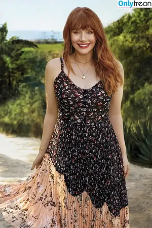 Bryce Dallas Howard / brycedhoward фото голая #0981