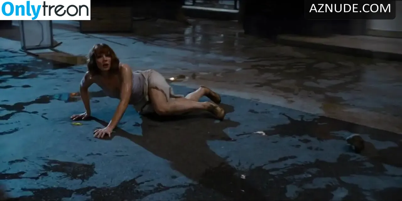 Bryce Dallas Howard nude photo #0936 (brycedhoward)