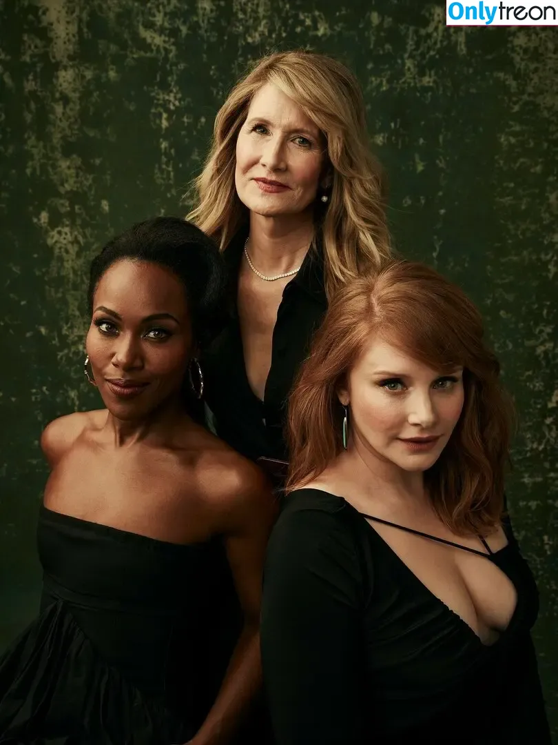 Bryce Dallas Howard голая photo #0953 (brycedhoward)