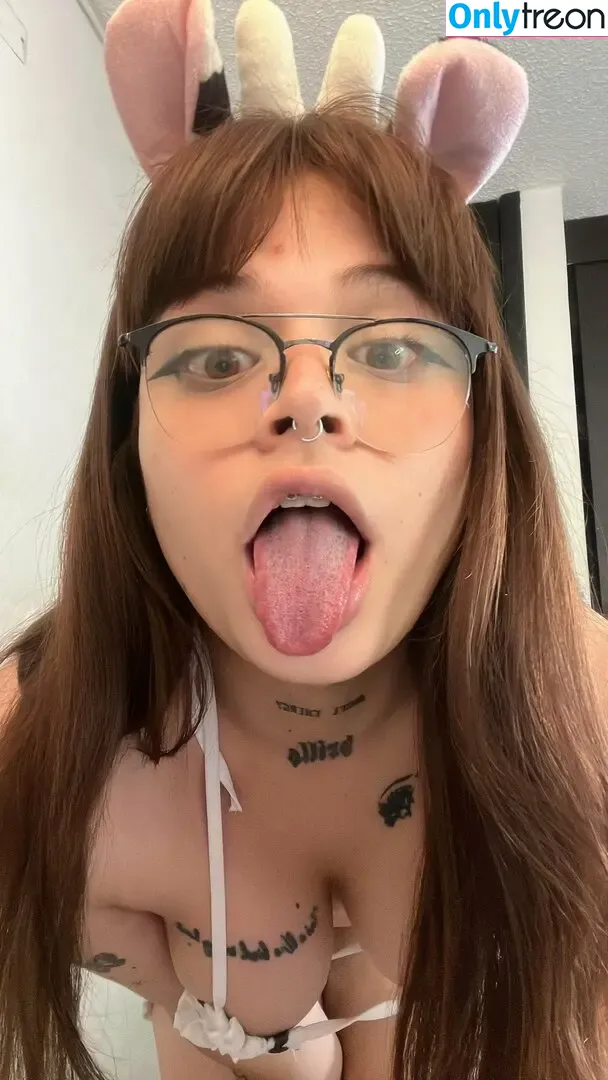 _brysen_ nude photo #0005 (1brysen_ / bryisavamp / thedanyates / transilbriana)