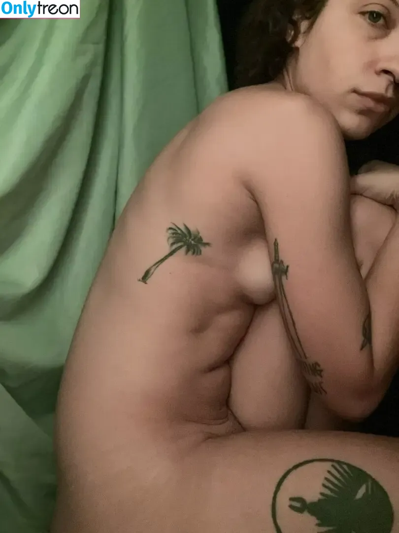 Btm_fdr nude photo #0015 (Btm_fdr)