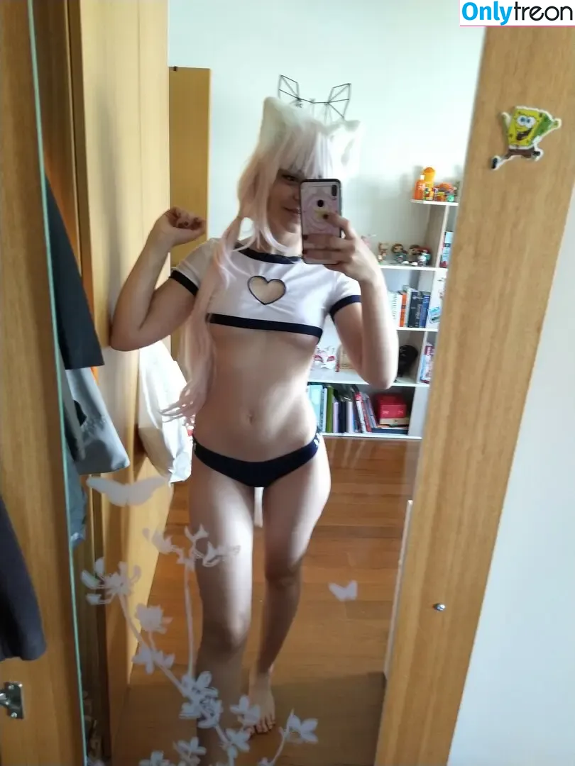Bu_Nezu nude photo #0202 (nezu_bu / yourlocalflatweeb)